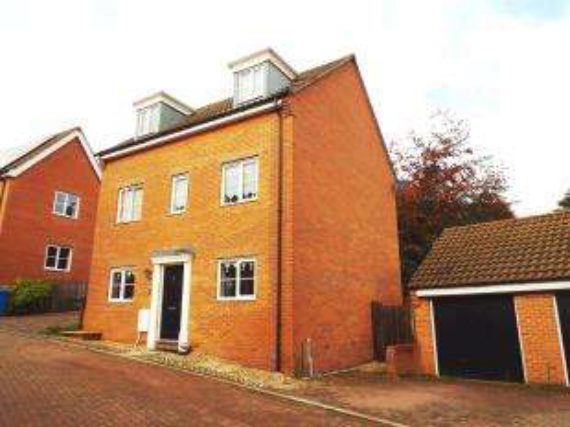 5 Bedroom Detached